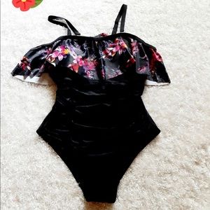 NEW - Large - Women's Wavely Swimsuit